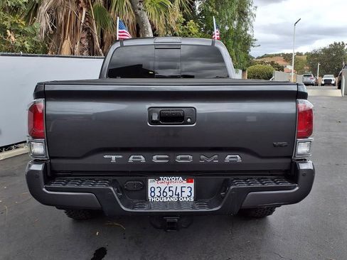 Certified 2021 Toyota Tacoma TRD Off-Road w/ Technology Package AWD/4WD image 7