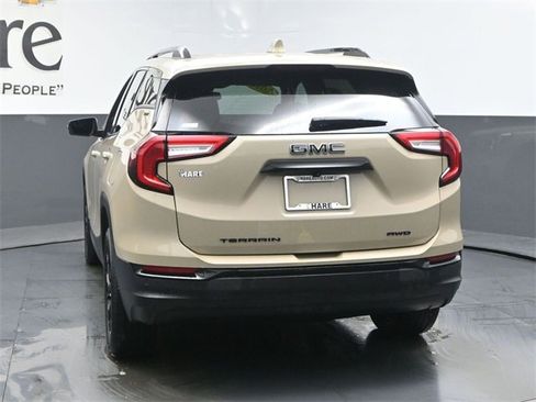 Used 2023 GMC Terrain SLT w/ Infotainment Package II image 34