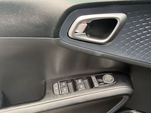 Certified 2024 Kia Soul EX FWD image 22