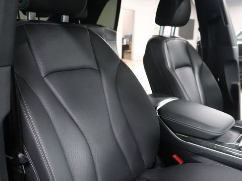 Used 2021 Audi Q8 Premium Plus w/ Premium Plus Package image 24