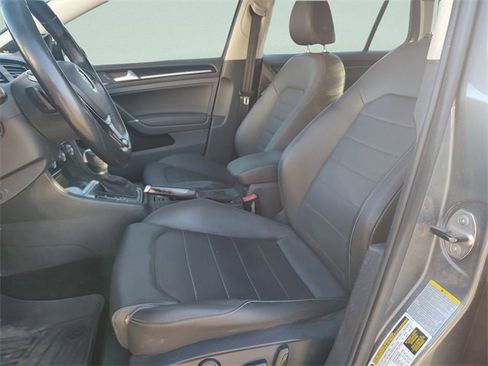 Used 2015 Volkswagen Golf SEL image 26