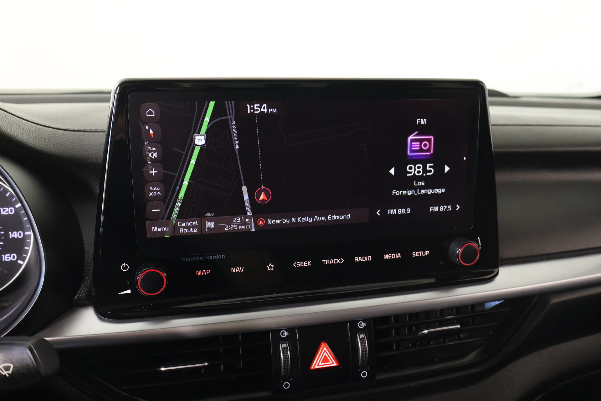 Used 2023 Kia Forte GT-Line w/ GT-Line Premium Package FWD image 7