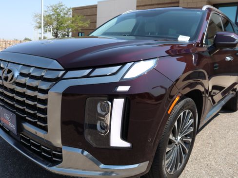 Used 2025 Hyundai Palisade Calligraphy AWD/4WD image 14
