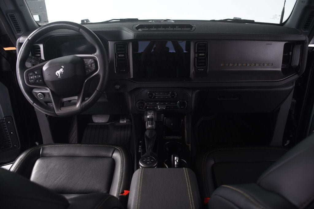 Used 2025 Ford Bronco Badlands AWD/4WD image 5