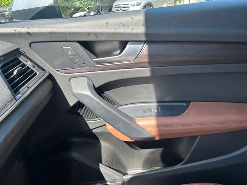 Used 2022 Audi Q5 2.0T Premium Plus AWD/4WD image 31