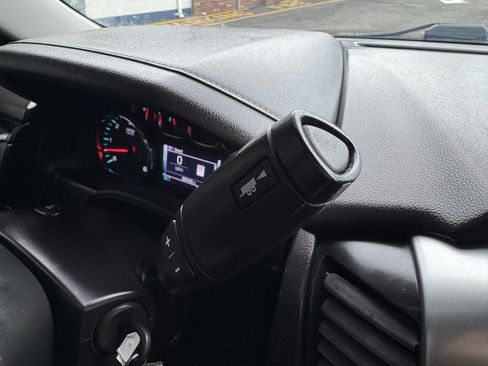 Used 2018 Chevrolet Suburban LT image 61