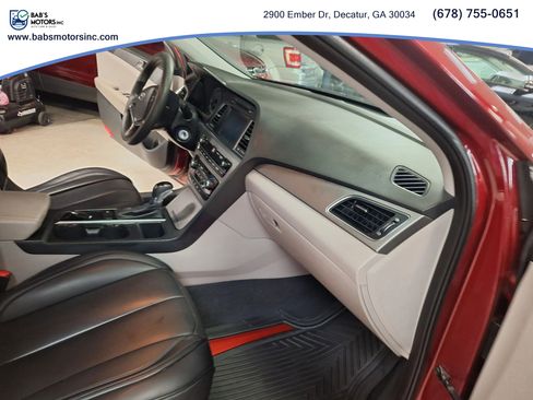 Used 2016 Hyundai Sonata SE image 5