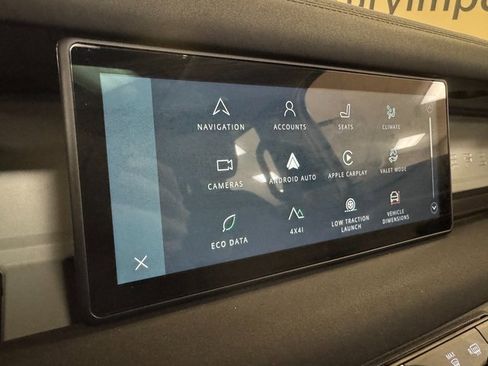 Used 2022 Land Rover Defender 110 SE image 17