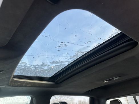 Used 2024 GMC Sierra 2500 AT4X image 11