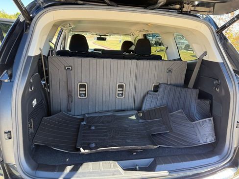 Used 2019 Subaru Ascent Premium w/ Popular Package #3 image 26