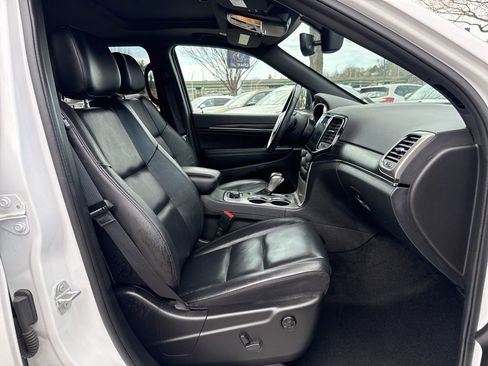 Used 2021 Jeep Grand Cherokee Limited image 29