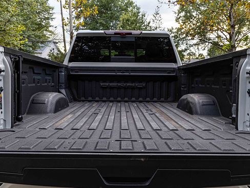 Used 2024 GMC Sierra 2500 Denali w/ Denali Reserve Package image 25