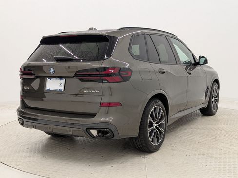 New 2026 BMW X5 xDrive50e w/ M Sport Package AWD/4WD image 9