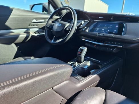 Used 2019 Cadillac XT4 Premium Luxury image 25