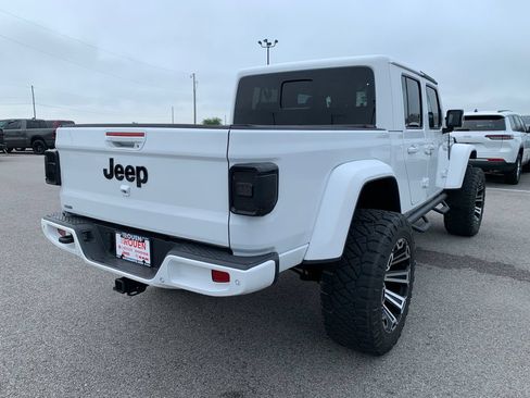 Used 2021 Jeep Gladiator Overland AWD/4WD image 8
