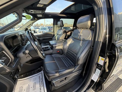 Used 2024 Ford F250 Platinum w/ Tremor Off-Road Package image 16