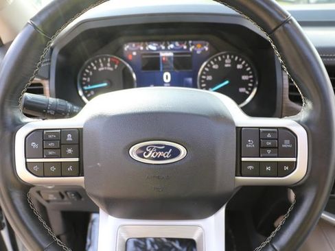 Used 2024 Ford Expedition Limited AWD/4WD image 25