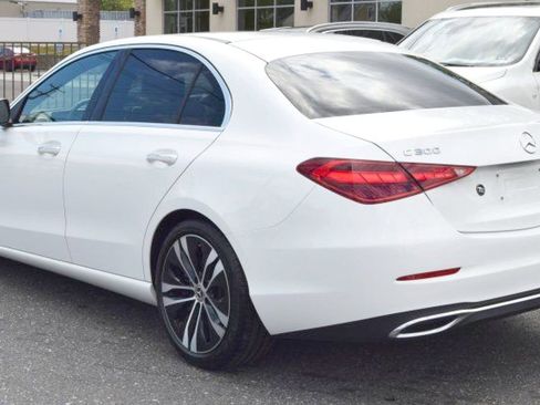 Used 2022 Mercedes-Benz C 300 4MATIC Sedan image 7