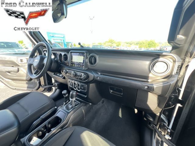 Used 2023 Jeep Gladiator Sport AWD/4WD image 34