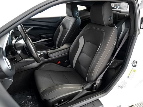 Used 2023 Chevrolet Camaro LT RWD image 29