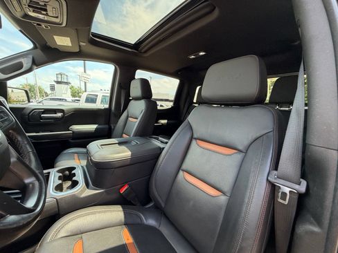 Used 2020 GMC Sierra 1500 AT4 w/ AT4 Premium Package AWD/4WD image 10