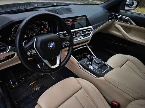 Used 2022 BMW 430i Convertible w/ Premium Package image 9