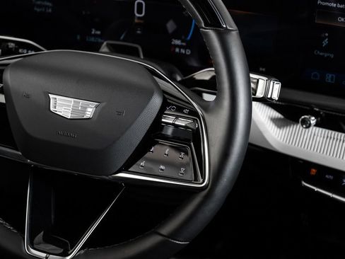 Used 2025 Cadillac Optiq Sport 1 w/ LPO, Floor Liner Package AWD/4WD image 15