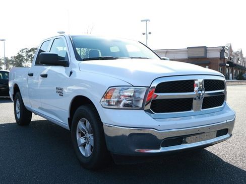 Used 2024 RAM 1500 Classic SLT image 3