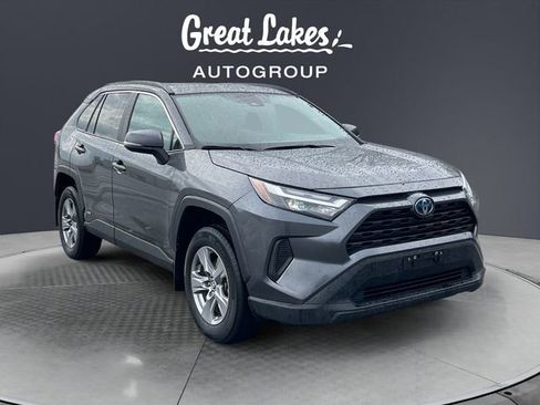 Used 2022 Toyota RAV4 XLE AWD/4WD image 7