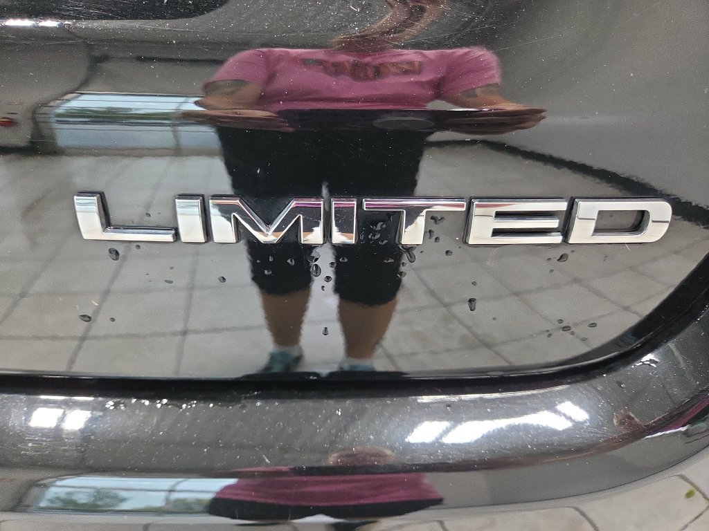 Used 2024 Jeep Compass Limited AWD/4WD image 9