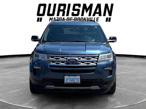 Used 2018 Ford Explorer XLT w/ Equipment Group 202A AWD/4WD image 8