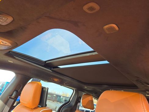 New 2026 Chrysler Pacifica Pinnacle w/ Trailer Tow Group image 22