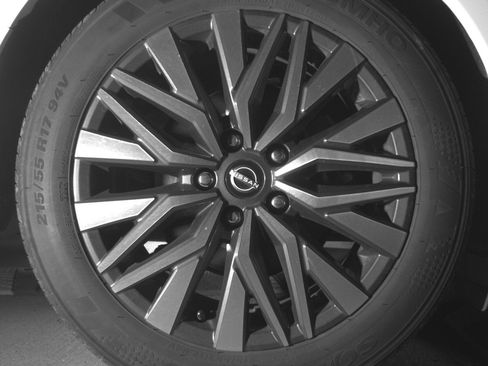 Used 2025 Nissan Altima 2.5 SV image 15