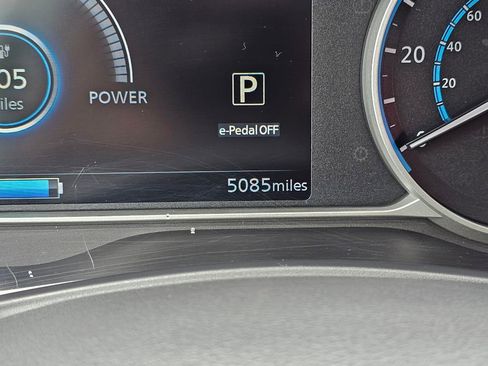 Certified 2025 Nissan Leaf SV Plus FWD image 21