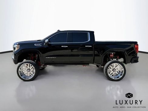 Used 2019 GMC Sierra 1500 Denali w/ Denali Ultimate Package AWD/4WD image 9