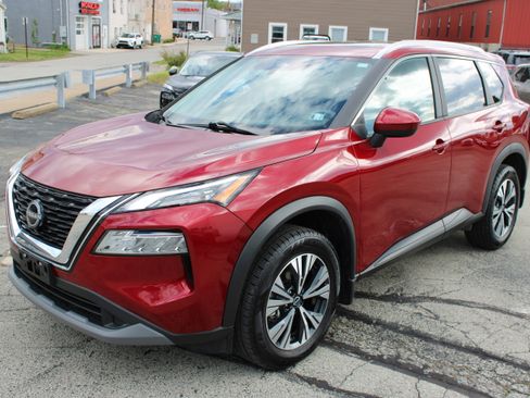 Certified 2023 Nissan Rogue SV w/ SV Premium B Package AWD/4WD image 1