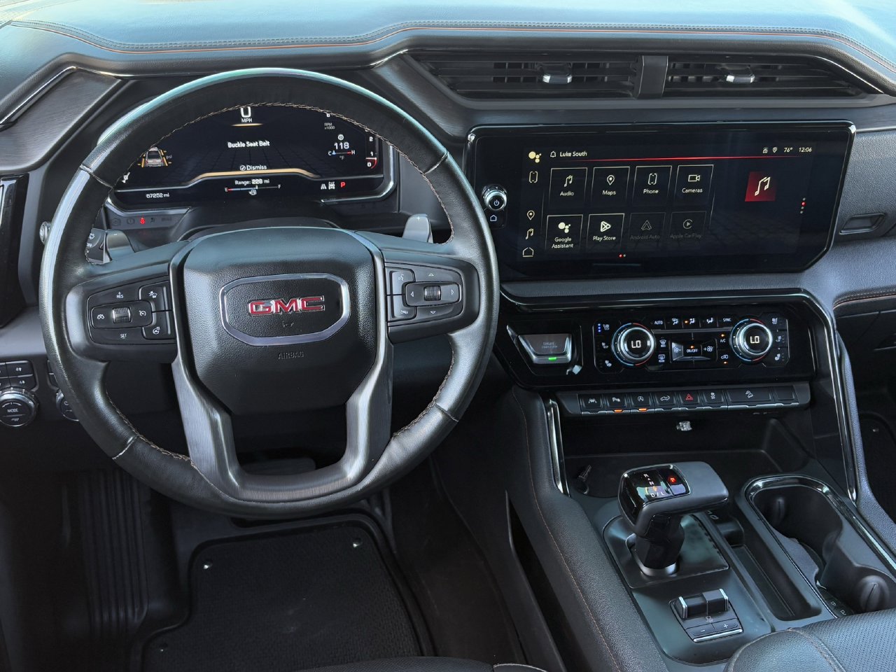 Used 2024 GMC Sierra 1500 AT4 w/ Technology Package AWD/4WD image 13