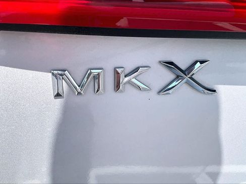 Used 2016 Lincoln MKX Select w/ Select Plus Package AWD/4WD image 10
