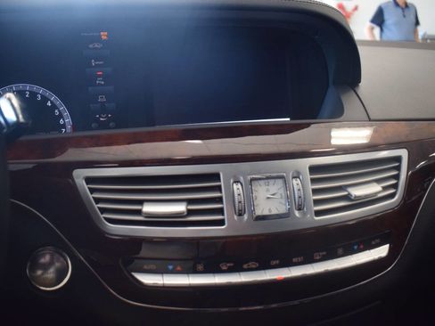 Used 2011 Mercedes-Benz S 550 image 29