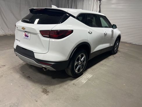 Used 2025 Chevrolet Blazer LT AWD/4WD image 7