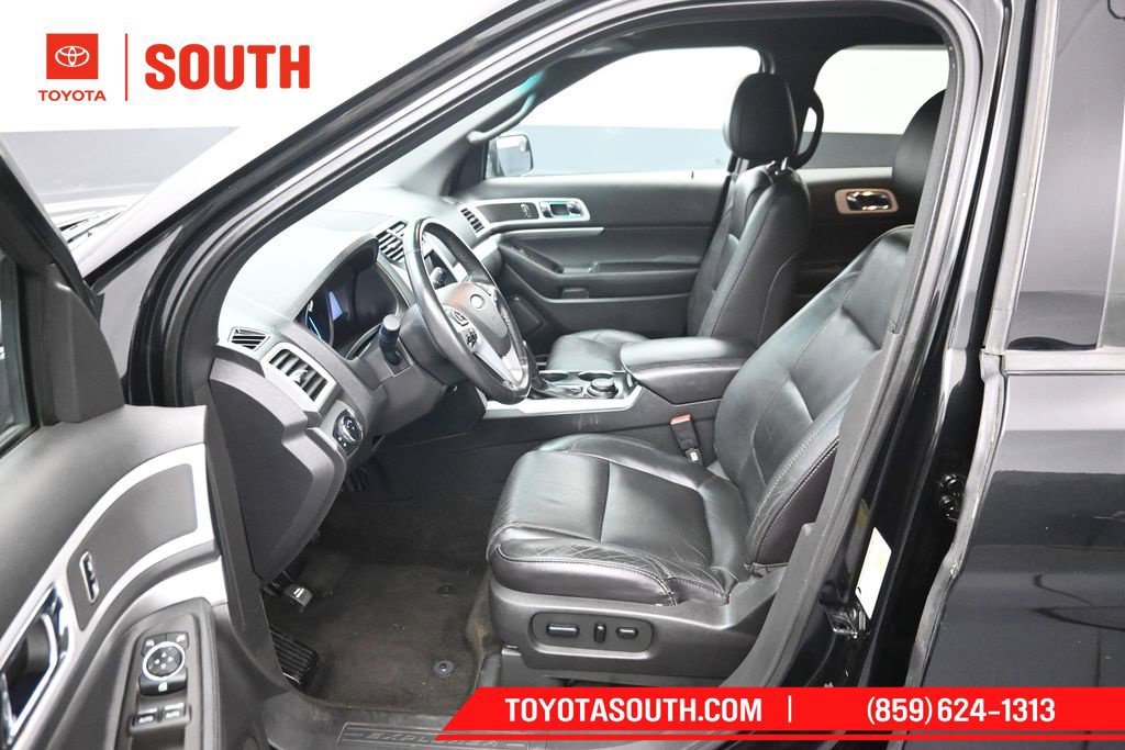 Used 2013 Ford Explorer XLT AWD/4WD image 9