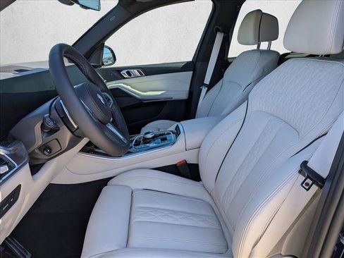 New 2026 BMW X5 M60i image 4