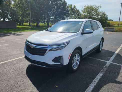Used 2024 Chevrolet Equinox LT AWD/4WD image 3