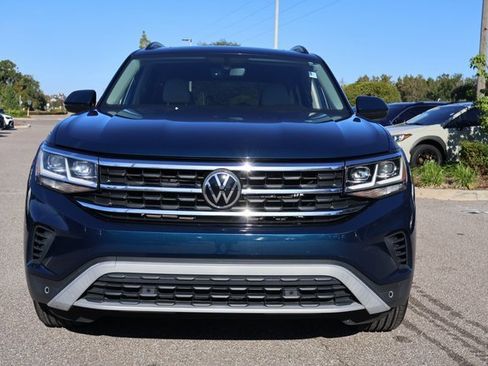 Certified 2022 Volkswagen Atlas SE image 2