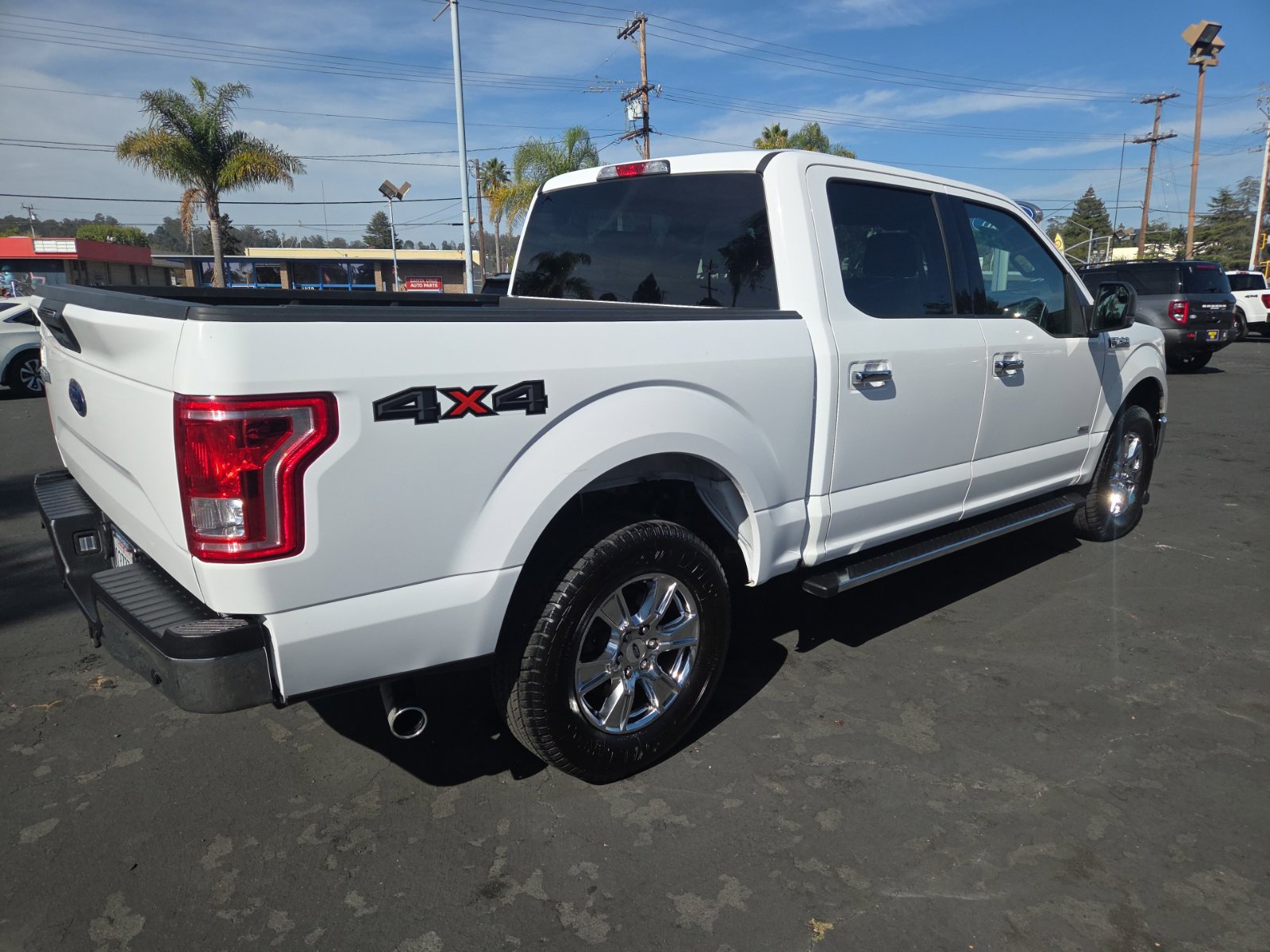 Used 2016 Ford F150 XLT w/ Equipment Group 301A Mid AWD/4WD image 5