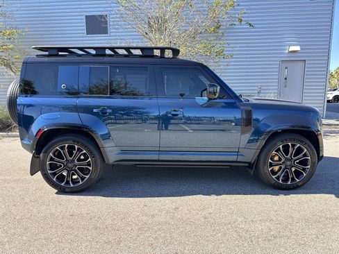 Certified 2026 Land Rover Defender 110 OCTA image 5