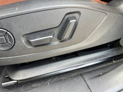 Used 2021 Audi Q3 2.0T Premium Plus w/ Premium Plus Package image 22