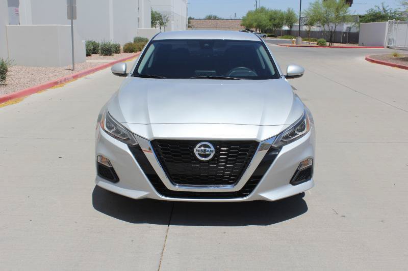 Used 2022 Nissan Altima 2.5 SV FWD image 2
