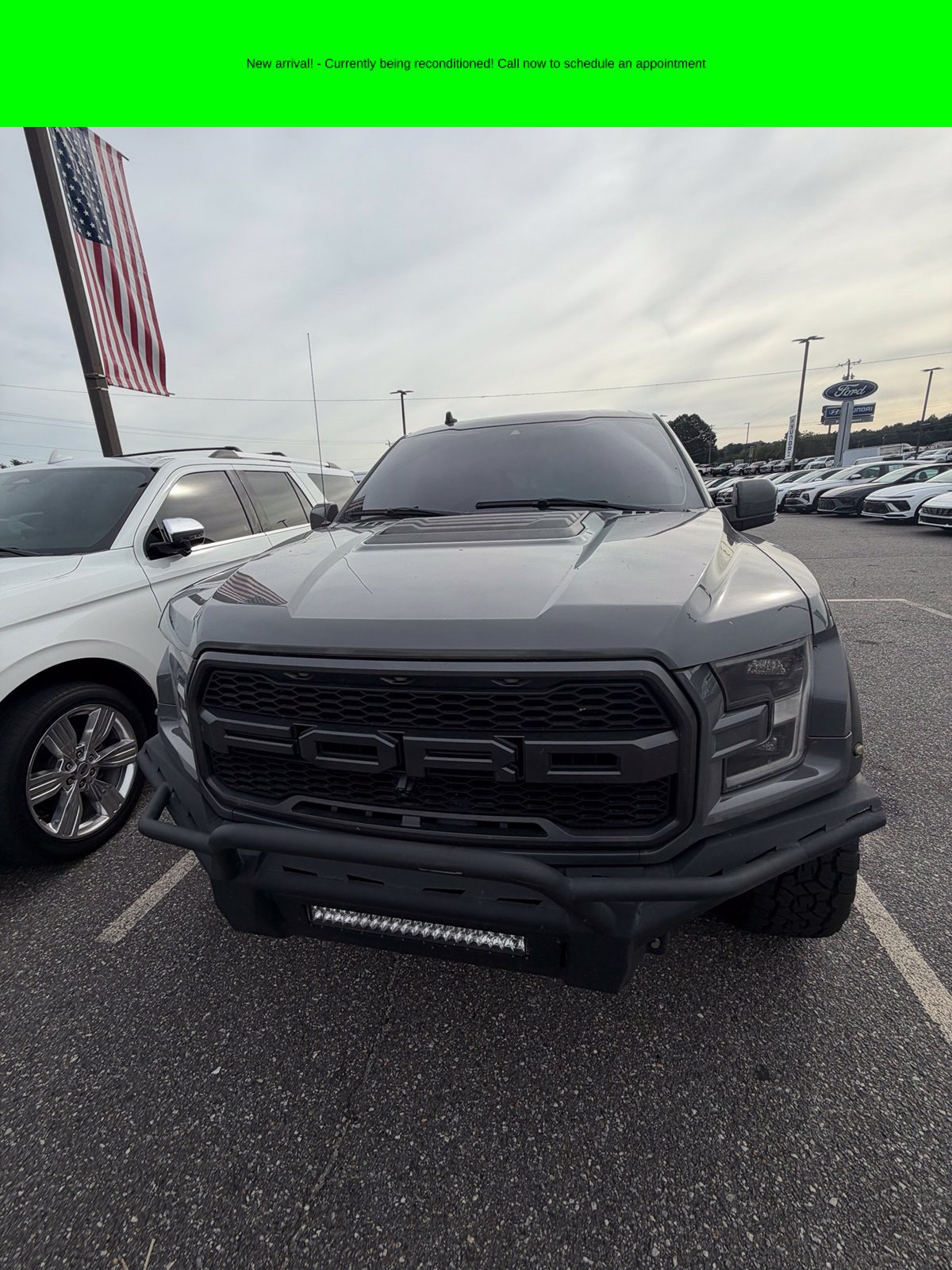 Used 2020 Ford F150 Raptor w/ Equipment Group 802A Luxury AWD/4WD image 3