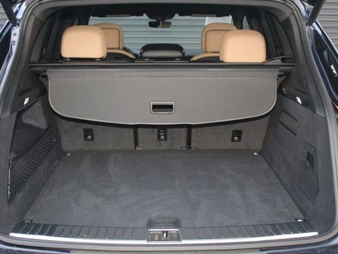 Certified 2025 Porsche Cayenne image 12